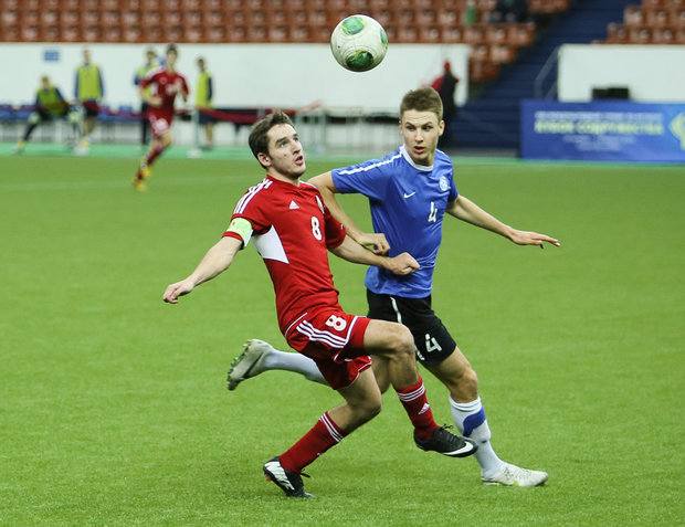 Павел Савицкий в матче против сборной Эстонии
